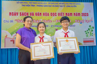 Trường Tiểu học Lê Quý Đôn đoạt giải nhất cuộc thi “Sáng tạo nhân vật từ trang sách qua những lá cây khô”