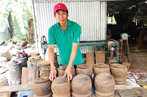 Độc đáo sản phẩm gia dụng từ gỗ thốt nốt