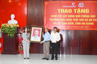Phó Chủ tịch nước Võ Thị Ánh Xuân tham dự chương trình trao tặng kinh phí xây dựng phòng học tại TX. Tịnh Biên