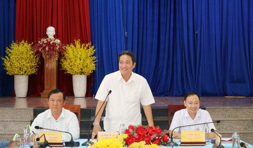Châu Thành họp báo Bí thư các xã, thị trấn