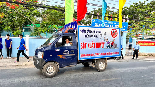 Chợ Mới phát động chiến dịch người dân tự diệt muỗi, diệt lăng quăng phòng, chống sốt xuất huyết