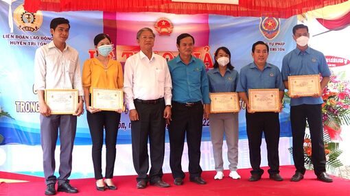 Đổi mới hoạt động công đoàn ở huyện miền núi Tri Tôn