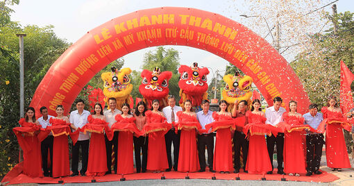 Khánh thành đường liên xã Mỹ Khánh