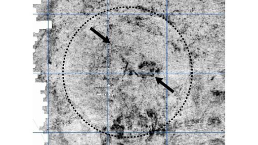 Quét radar gò đất, "tàu ma" khổng lồ 1.200 tuổi bất ngờ hiện ra