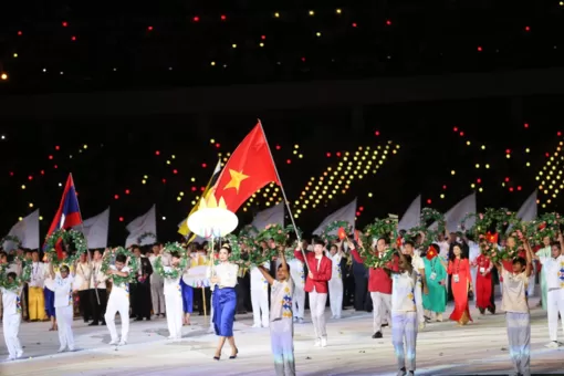 Khai mạc SEA Games 32 rực rỡ sắc màu, đẳng cấp Olympic