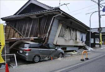 Nhật Bản duy trì cảnh báo cấp độ cao sau động đất độ lớn 6,5