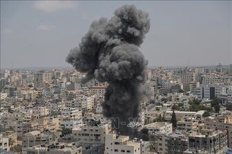 Israel không kích Dải Gaza khiến 12 người thiệt mạng