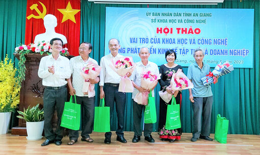 Hội thảo khoa học “Vai trò của khoa học và công nghệ trong phát triển kinh tế tập thể và doanh nghiệp”