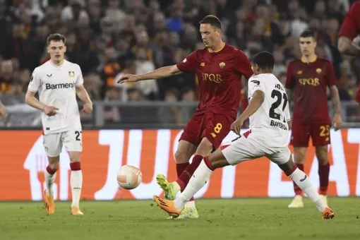 Juventus hòa may mắn Sevilla, AS Roma chiếm lợi thế ở Europa League