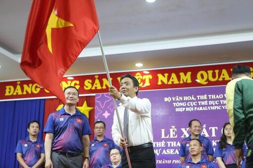 Lễ xuất quân Đoàn thể thao người khuyết tật Việt Nam dự ASEAN Para Games 12