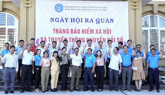 BHXH huyện An Phú tổ chức Ngày hội ra quân “Tháng BHXH và truyền thông chuyển đổi số”