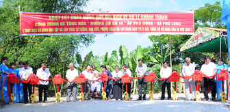 Xã Phú Long khánh thành 2 công trình giao thông nông thôn