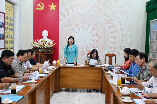 An Giang trao giải báo chí học tập Bác và Búa liềm vàng vào dịp 21/6/2023