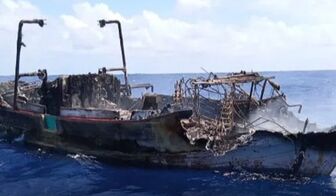 Tàu Indonesia bốc cháy trên Ấn Độ Dương, 11 thủy thủ mất tích