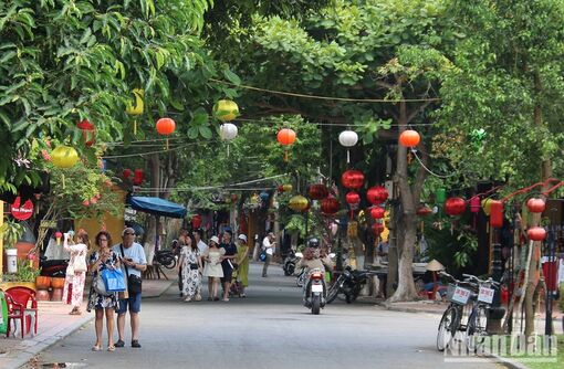 Tăng cường quản lý, giảm áp lực lên Khu phố cổ Hội An