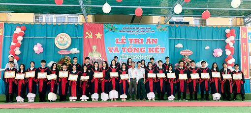 Trường THPT Quốc Thái tổ chức lễ tri ân và tổng kết năm học 2022 - 2023