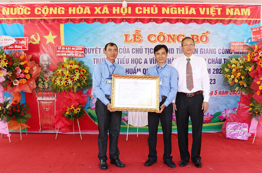 Trường Tiểu học “A” Vĩnh Thành đạt chuẩn quốc gia mức độ 2