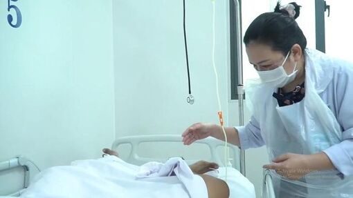 Vụ ngộ độc botulinum ở TP HCM: Hai anh em liệt cơ, diễn tiến xấu