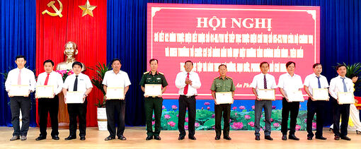 Học tập và làm theo gương Bác ở huyện An Phú