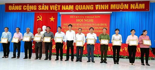 Thoại Sơn đẩy mạnh học tập và làm theo tư tưởng, đạo đức, phong cách Hồ Chí Minh