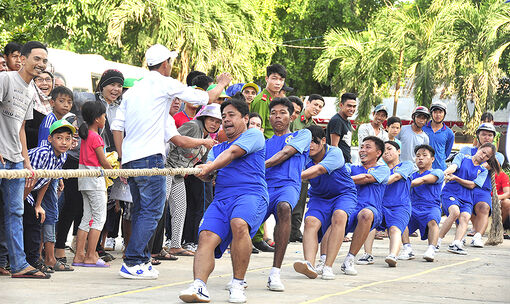 Hấp dẫn môn kéo co