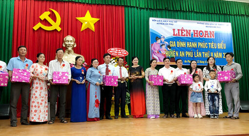 Hội Liên hiệp Phụ nữ  huyện An Phú Liên hoan gia đình hạnh phúc tiêu biểu lần II/2023