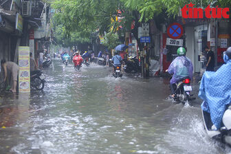 Thời tiết ngày 14/6: Bắc Bộ và Thanh Hóa có mưa vừa, mưa to
