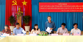 Các tổ đại biểu HĐND huyện Tri Tôn chuẩn bị kỳ họp giữa năm