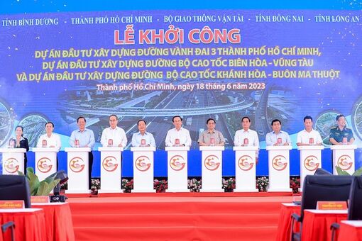 Thủ tướng Phạm Minh Chính: Cả nước đang thi công 1.756 km cao tốc