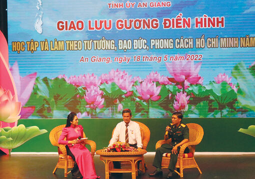 Tấm gương điển hình toàn quốc của thiếu tá Ca Răn