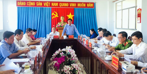 Thẩm tra nội dung nhiều tờ trình, dự thảo nghị quyết