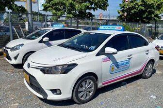Tân Sơn Nhất tạm dừng hoạt động 2 doanh nghiệp taxi gian lận giá cước