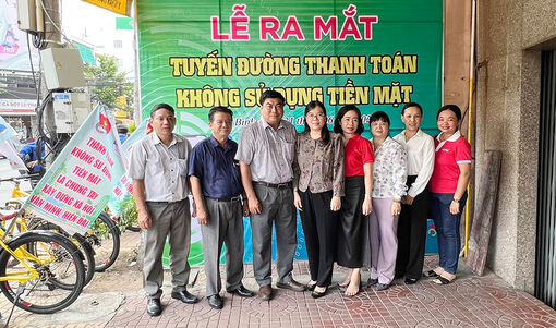 TP. Long Xuyên ra mắt tuyến đường thanh toán không sử dụng tiền mặt