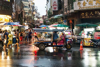 Khách Việt đi đâu, chơi gì khi Thái Lan vào mùa mưa như trút nước?