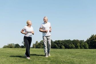 Ở giai đoạn quyết định của tuổi thọ: Đi bộ kết hợp 2 động tác này giúp bạn sống lâu hơn 7 năm