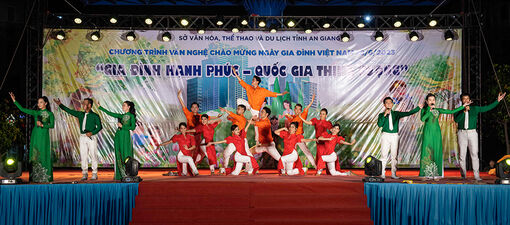 Sở Văn hoá Thể thao và Du lịch tỉnh An Giang tổ chức chương trình văn nghệ kỷ niệm Ngày Gia đình Việt Nam 28/6