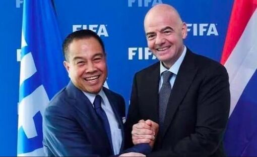 FIFA yêu cầu Liên đoàn bóng đá Thái Lan giải trình