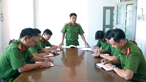Chiến sĩ công an được dân tin yêu