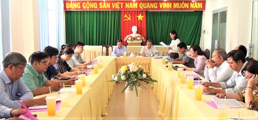 Ban Tuyên giáo Thành ủy Châu Đốc và UBND thành phố sơ kết công tác khoa giáo