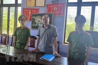 Bắt tạm giam hai Phó Giám đốc Trung tâm đăng kiểm ở Quảng Bình