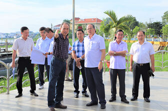 Chủ tịch UBND tỉnh An Giang khảo sát các dự án chuẩn bị xây dựng trên địa bàn TP. Châu Đốc và huyện Châu Thành