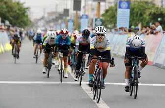 Giải Xe đạp nữ toàn quốc mở rộng An Giang 2023 - Cúp Lộc Trời: Tay đua Trần Thị Thùy Trang chiến thắng chặng 2