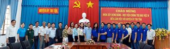 Học viện Chính trị Quốc gia khu vực IV nghiên cứu thực tế tại Tri Tôn