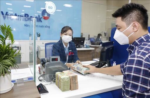 Tăng trưởng tín dụng thấp: Thêm các giải pháp đưa dòng tiền vào sản xuất
