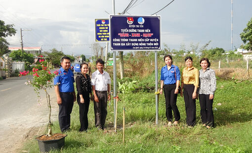 Huyện đoàn Tri Tôn khánh thành công trình thanh niên vùng biên giới