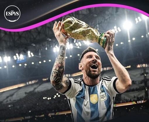 Vượt mặt Haaland, Messi đoạt danh hiệu danh giá dành cho cầu thủ xuất sắc nhất