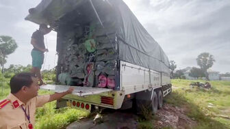 An Giang: Bắt giữ xe tải vận chuyển nước giặt nhãn mác Thái Lan không hóa đơn, chứng từ trị giá gần 1 tỷ đồng