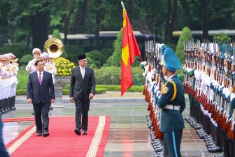 Thủ tướng Phạm Minh Chính chủ trì lễ đón Thủ tướng Malaysia thăm chính thức Việt Nam