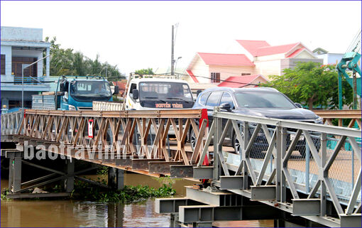 Thử tải an toàn cầu tạm Long Bình 1