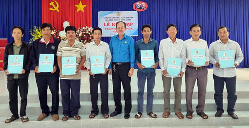 Liên đoàn Lao động TX. Tịnh Biên đẩy mạnh hoạt động công đoàn và các phong trào thi đua